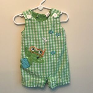 Boy 9m green frog romper